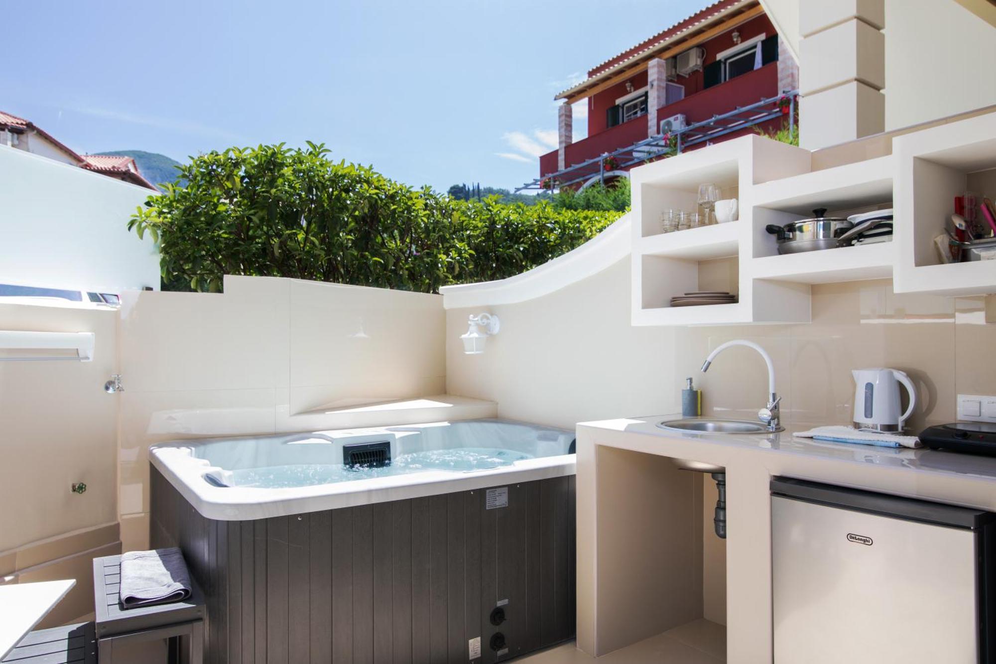 Agios Gordios Hotel *