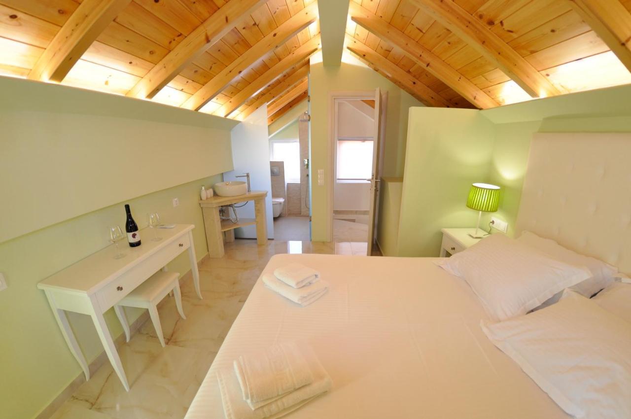 Agios Gordios Hotel *